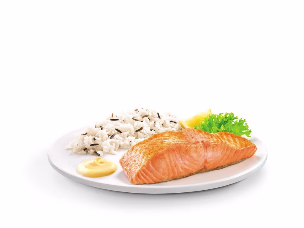 Norwegisches Lachsfilet mit Beilage