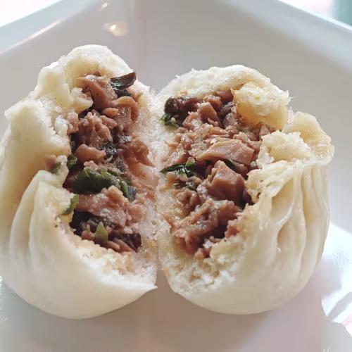 Vegan Chicken mit Shiitake -Baozi(gedämpft)