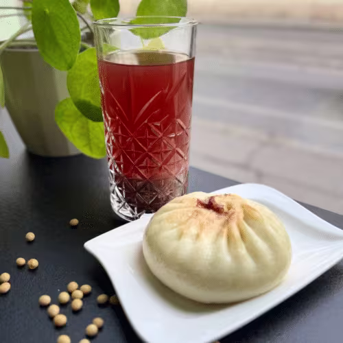 Mungbohnensuppe & Vegan Chicken mit Shiitake-Baozi