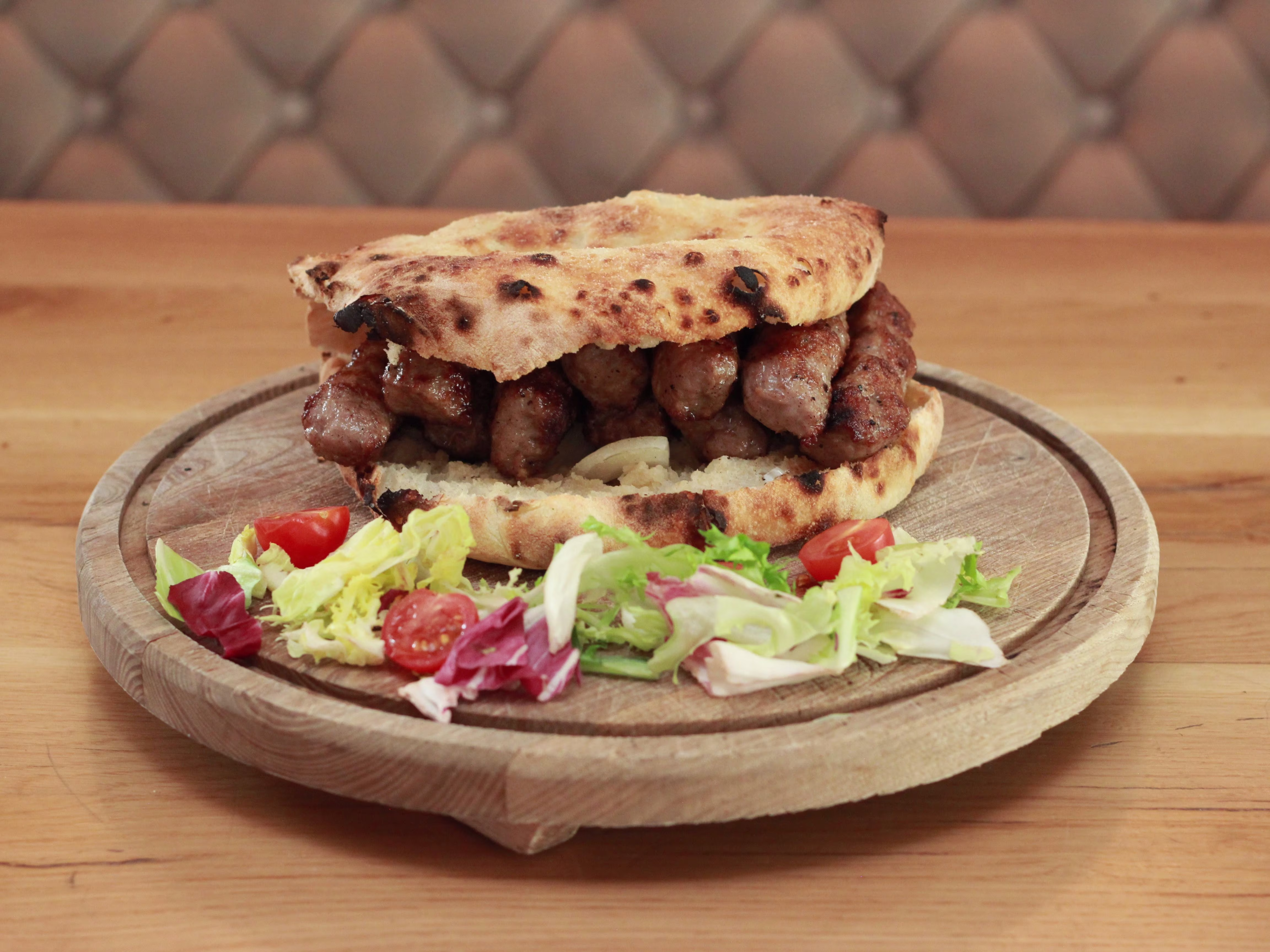 20 Cevapcici im Fladenbrot