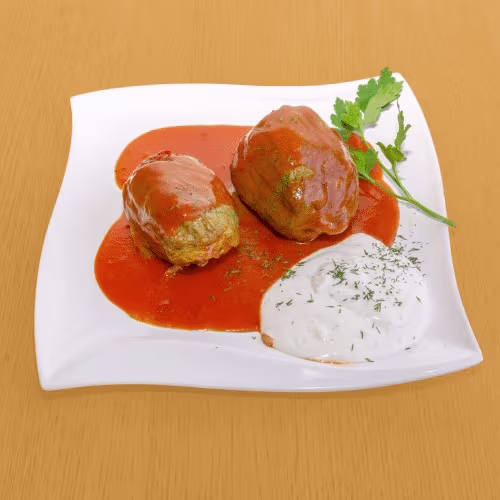 Gefüllte Paprika mit Faschiertem