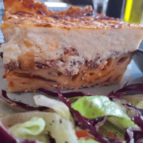 Pastitsio- gr. Nudelauflauf mit Rinderfaschiertem