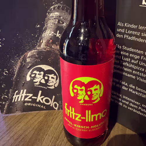fritz® Limo Apfel Kirsch Holunder 0,33l (MEHRWEG)