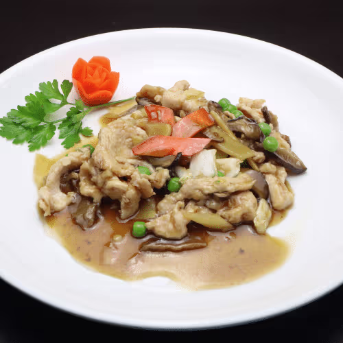 Hühnerfleisch mit Bambussprossen und Pilzen