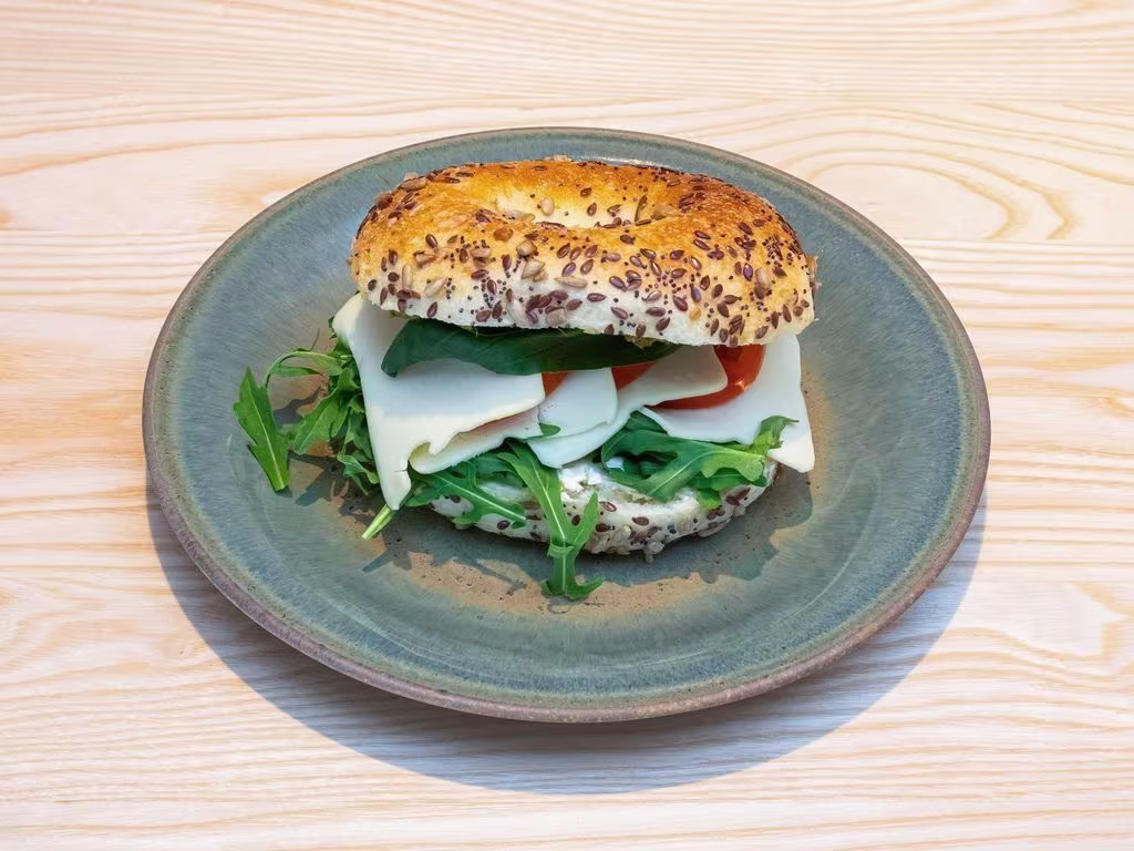 Bagel Caprese