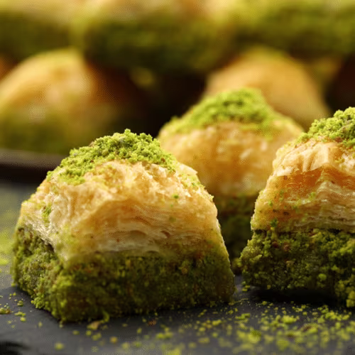Baklava gefüllt mit Pistazien