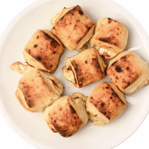 Pizzabrötchen mit Putenschinken und Mais