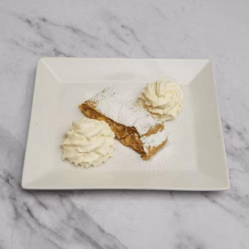 Warmer Topfenstrudel