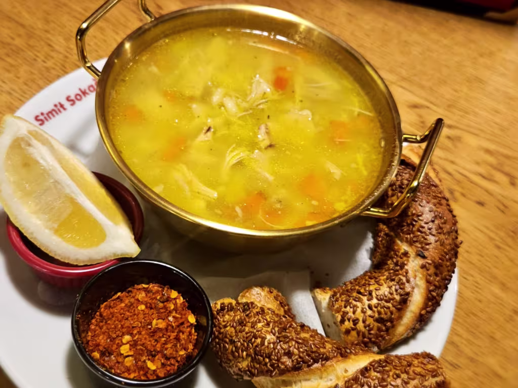 Hühner Gemüse Suppe