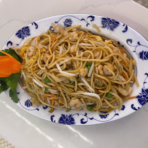 Gebratene Nudeln mit Shrimps
