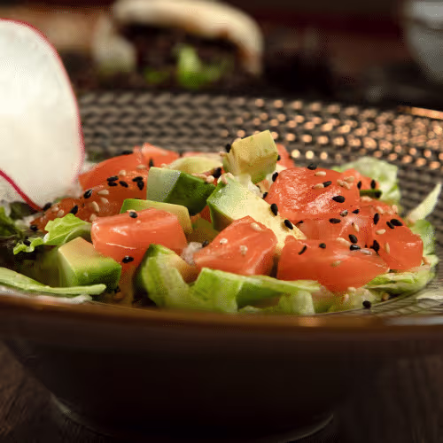 V22:  Lachs Avocado Salat