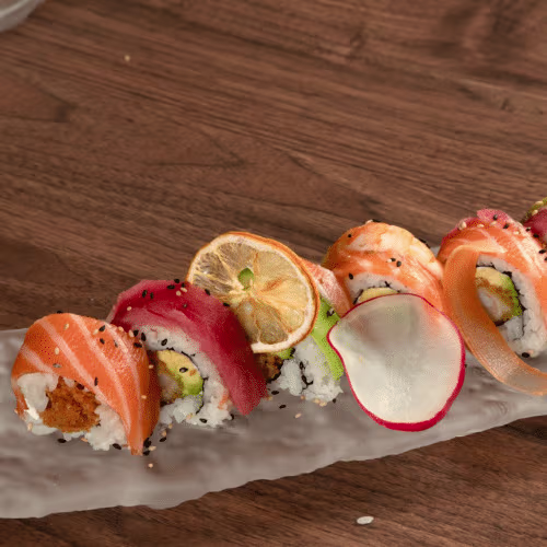 R02: Rainbow Roll (8 Stück)