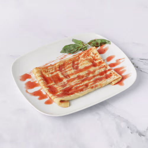 Palatschinken mit Erdbeermarmelade