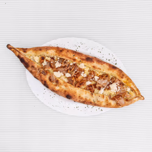 Pide mit Kebapfleisch