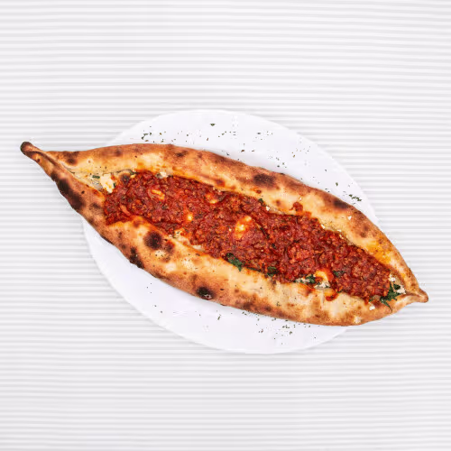 Pide mit Hackfleisch
