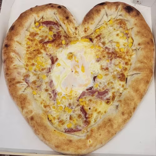 Käserand-Pizza Farzan