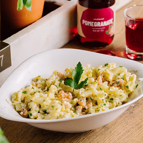 Pasta Carbonara Salmone