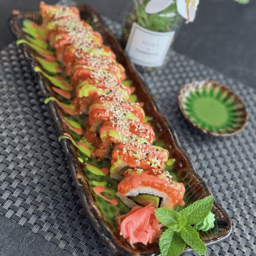 M14 Scharfe Thunfisch Rolle (Thunfischtatar, Avocado, Sesam) (10