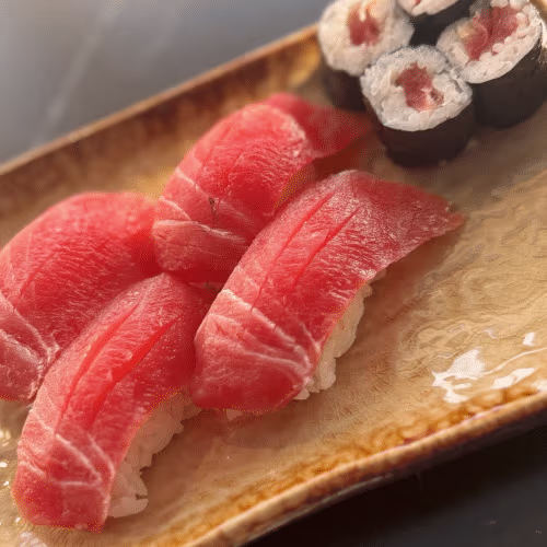 S6  Thunfisch Sushi Set groß