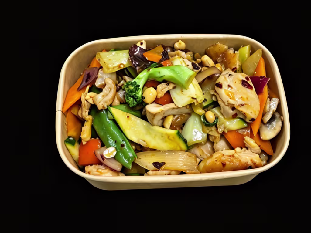 Gong Bao mit Chicken (scharf)