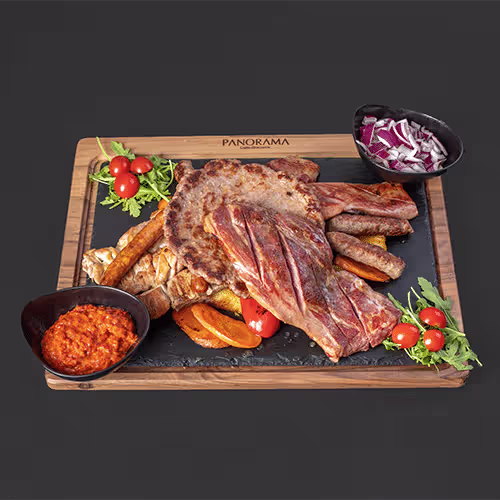 Grill Mix mit 1300g Fleisch und 800g Beilagen(für 4 Personen)