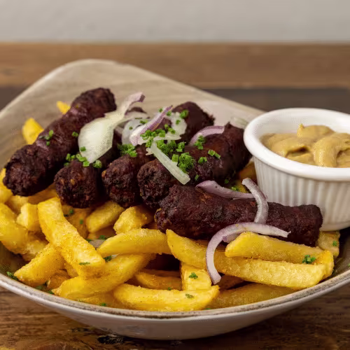 Cevapcici mit Pommes