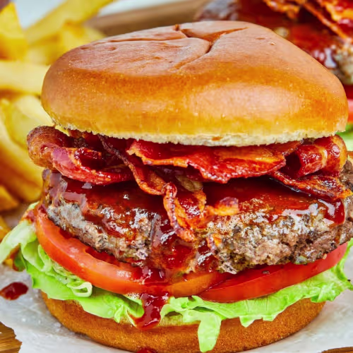 Barbecue-Bacon Burger Menü