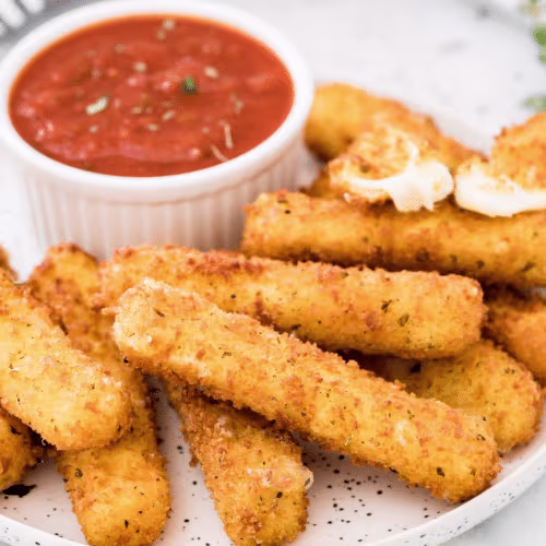Mozzarella Sticks (8 Stück)