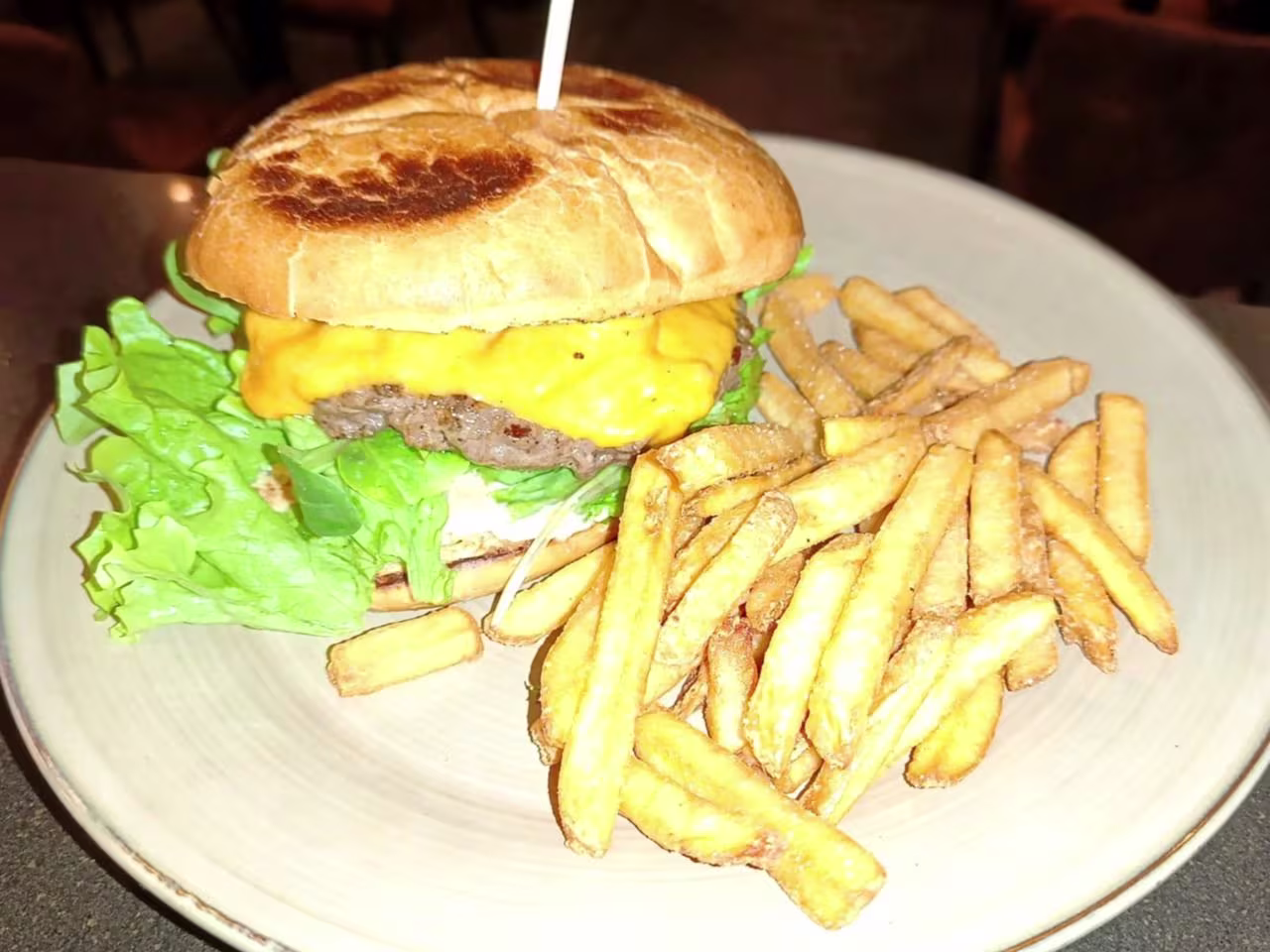 Der Juicy Burger