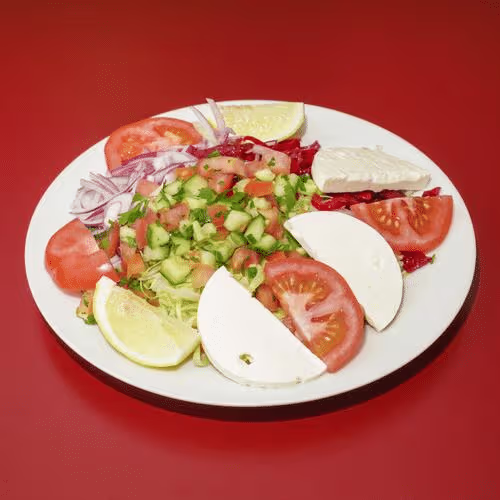 Salat mit Käse