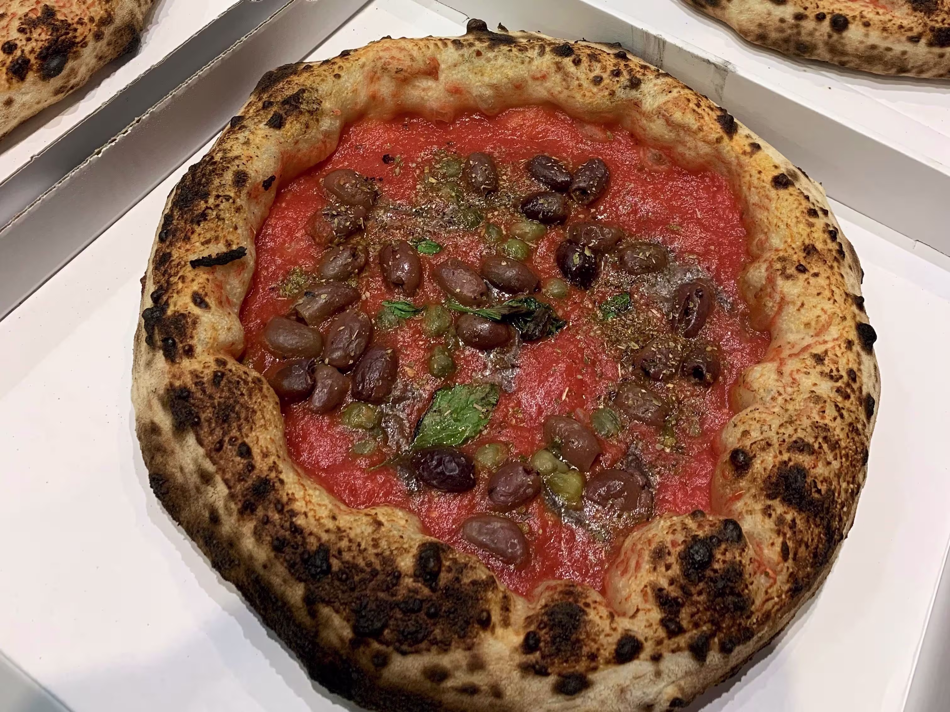 Pizza Rossa Napoletana