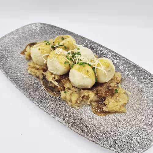 Hausgemachte Selchfleischknödel (6 Stück)