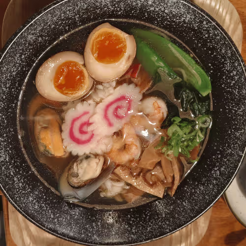 Udon mit Meeresfrüchten