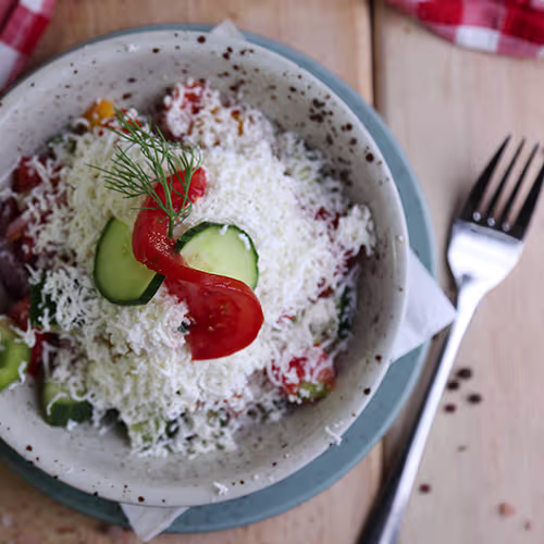 Sopska Salata