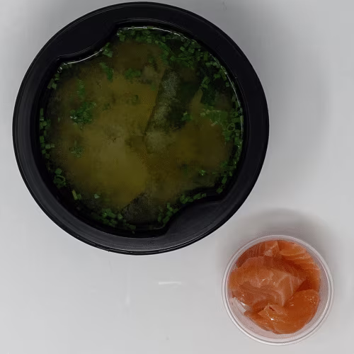 Misosuppe mit Lachs