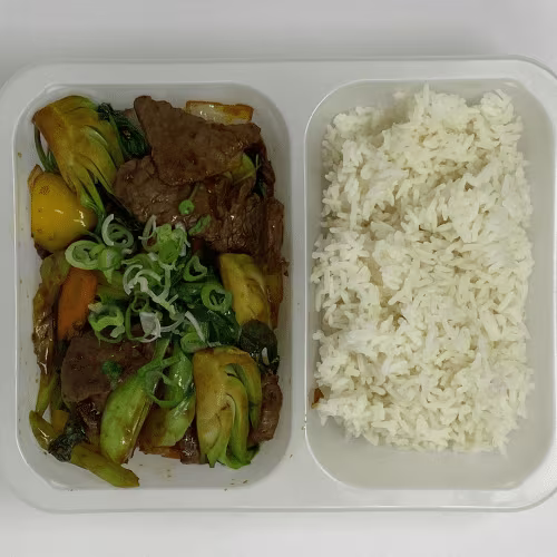 Rindfleisch aus dem Wok (scharf)