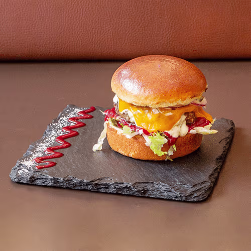 JBB Chili and Cheese Burger