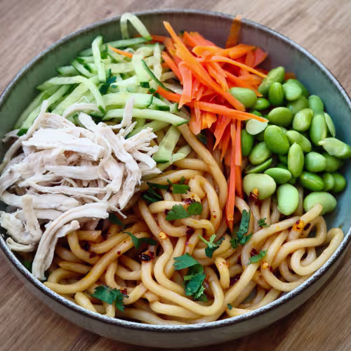 Hühnerfleisch Ban Mian (Udon) mit Sesame Sauce & Chili Öl