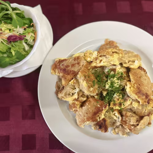 Geröstete Knödel mit Ei