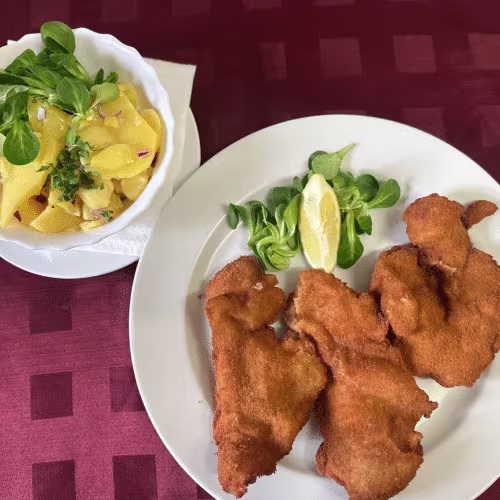 Ausgelöstes Backhendl