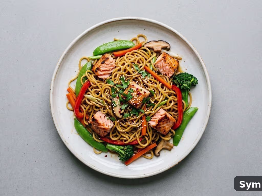 Gebratene Nudeln mit Lachs