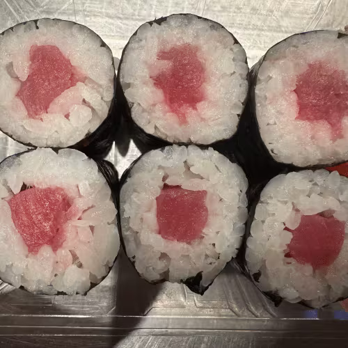 Thunfisch Maki (6 Stück)