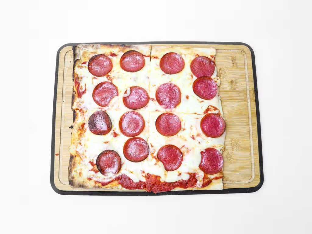 Salami Pizza (8 Stück)