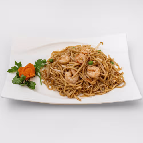 Gebratene Nudeln mit Shrimps und Gemüse