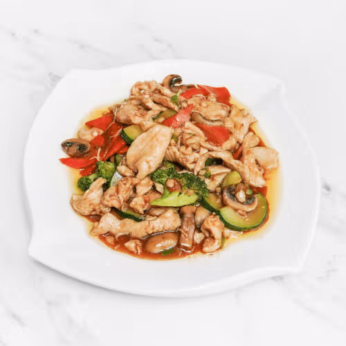 Hühnerfleisch mit Wok Gemüse