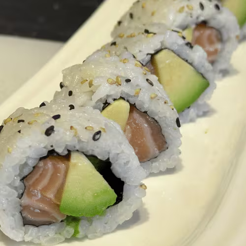 Lachs Avocado Maki (6 Stück)