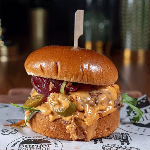 Chili-Cheese Burger