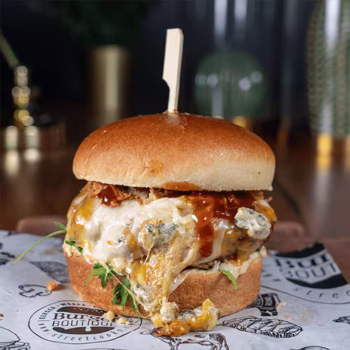 Quattro Formaggi Burger