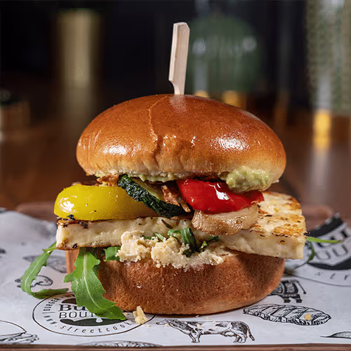 Veggie Burger with grilled Halloumi Cheese (vegetarisch)