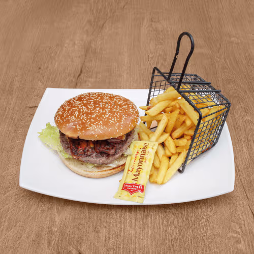 Cheeseburger mit Speck